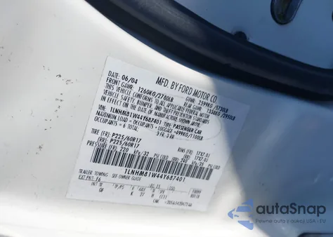 2004 Lincoln Town Car Signature from USA, damaged, VIN 1LNHM81W44Y687401